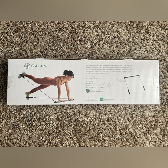 Gaiam Pilates Bar Kit with Resistance Bands & Foot Straps – NIB - Picture 2 of 3